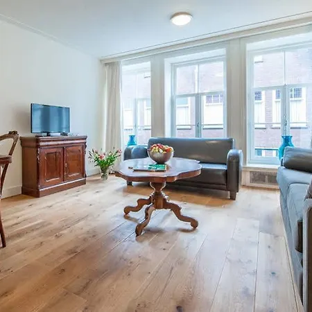 Short Group Jordaan Laurier Serviced * Amsterdam