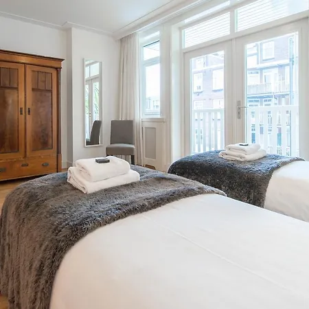 Short Group Jordaan Laurier Serviced * Amsterdam