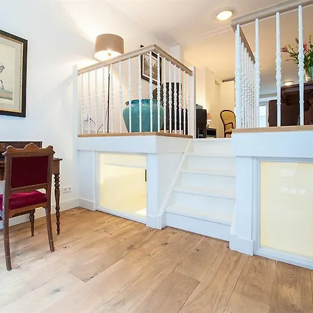 Short Group Jordaan Laurier Serviced