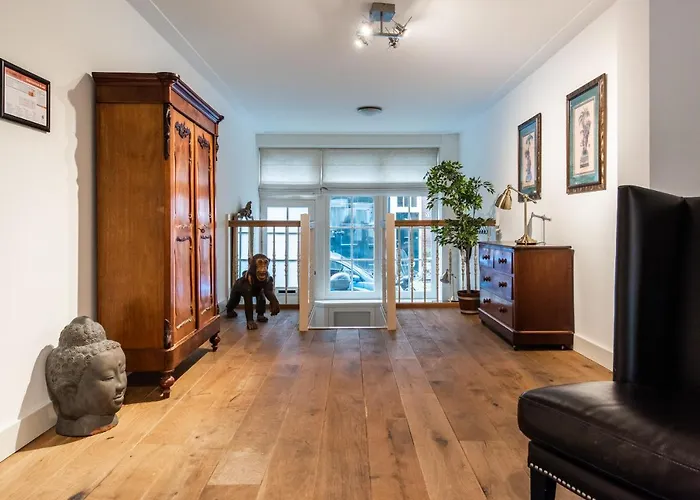 Short Group Jordaan Laurier Serviced