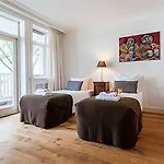 Short Group Jordaan Laurier Serviced アムステルダム