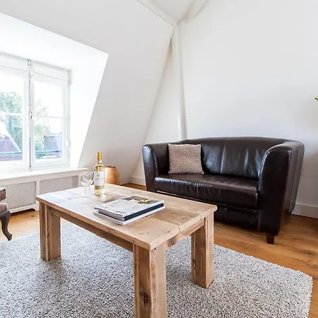 Short Group Jordaan Laurier Serviced Amszterdam